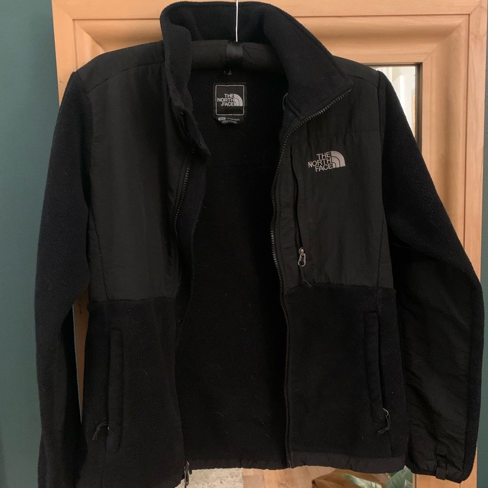 Northface Women’s small black fleece jacket